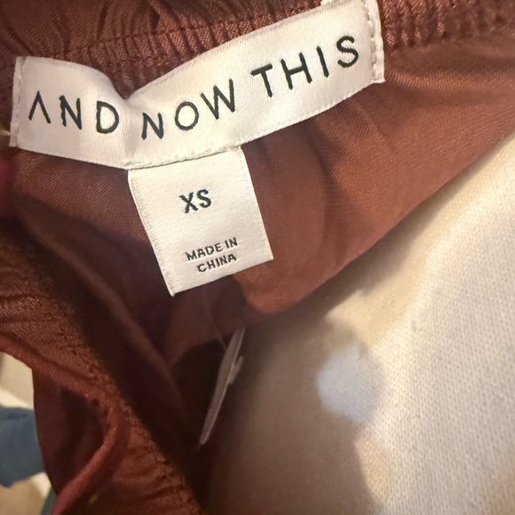 Chic Button-Up Rust Blouse - Picture 5 of 5